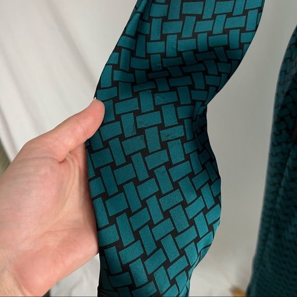 Janice Wainwright Vintage 1970s Teal Blue Black Print Cowl Neck Dolman Dress 8 - Picture 12 of 12